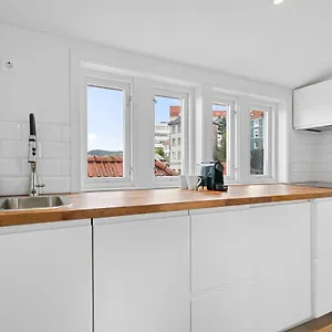 Modern Penthouse With A View - Behind Bryggen , Bergen Norvège